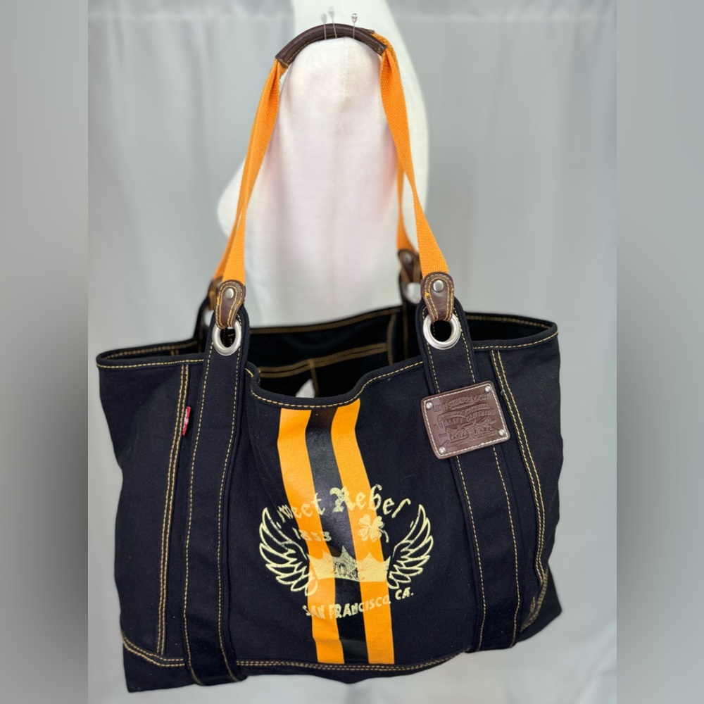 Levi’s Oversized EUC Tote Bag